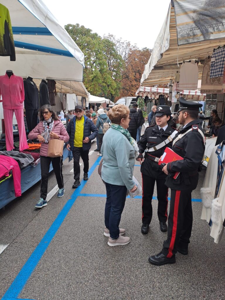 Furti alle anziane al mercato di Montebelluna: identificato e denunciato