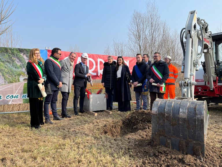 Inizio dei lavori per la nuova strada statale ‘Padana inferiore’