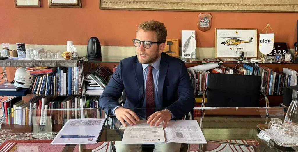 L'immagine attuale non ha un testo alternativo. Il nome del file è: sindaco-vicenza.webp