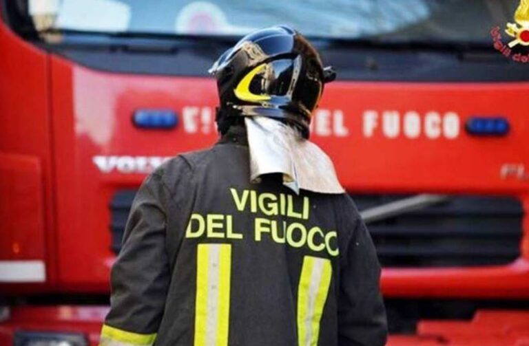Belluno, traffico bloccato sulla SP1 bis: due mezzi pesanti di traverso al km 3