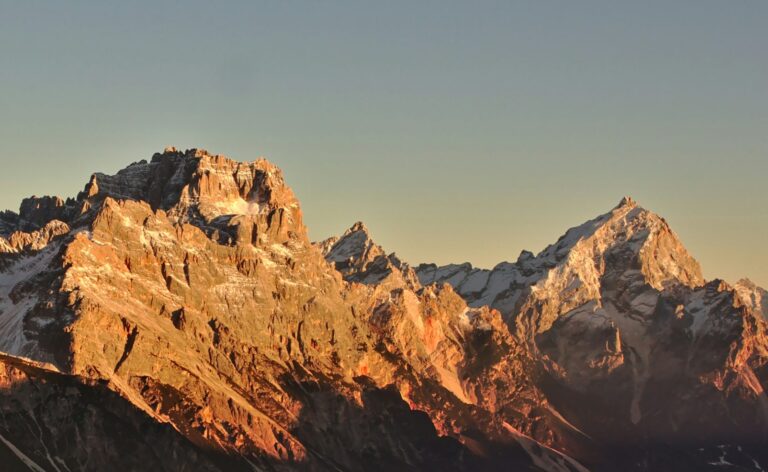 Cortina d’Ampezzo, più controlli sui sentieri contro l’overtourism: al via il presidio della Polizia provinciale