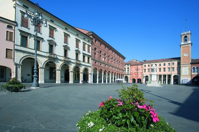Cambio al vertice della Questura di Rovigo: Stefani dà il benvenuto al nuovo Questore Andrea Straffelini