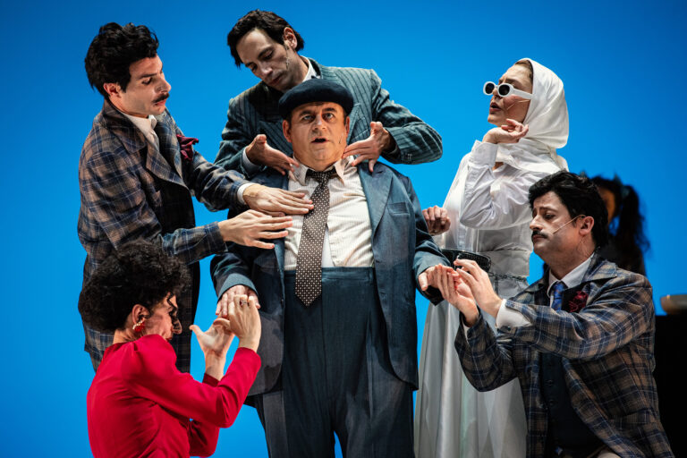 Al Teatro Toniolo di Mestre va in scena “Fantozzi. Una tragedia”