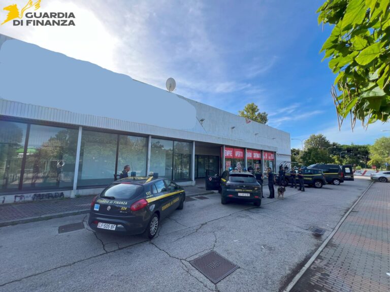 Frode fiscale, sospeso un commercialista veneto: sosteneva un imprenditore che creava società “apri e chiudi” anche a Occhiobello