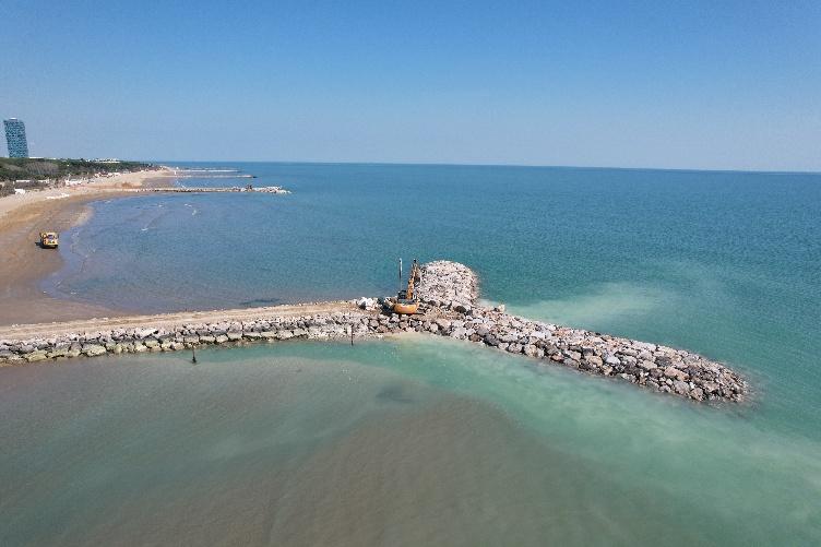 Jesolo, ultimati i lavori in difesa della costa, Venturini: “Interventi conclusi in tempo per la stagione balneare”