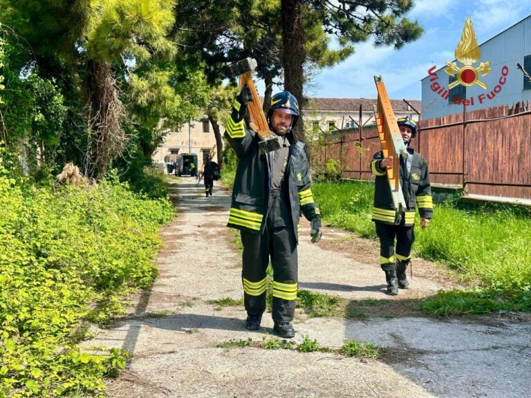 Incidente al Lido, quattro operai feriti. Uil Veneto: “Non si può rischiare la vita mentre si lavora”