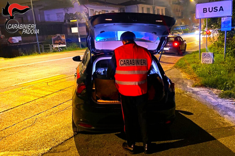 Vigonza, sorpreso a rubare nel negozio dopo aver forzato l’ingresso: arrestato dai carabinieri