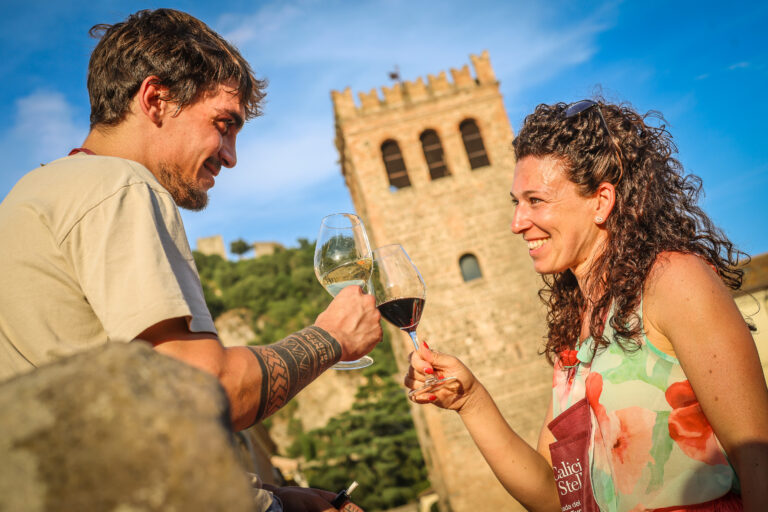 Calici di Stelle debutta a Monselice: tre serate tra vino, musica e cultura nel cuore dei Colli Euganei