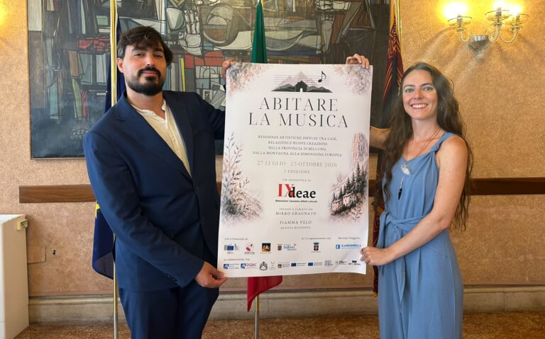 Con Abitare la musica il palcoscenico è il salotto di casa