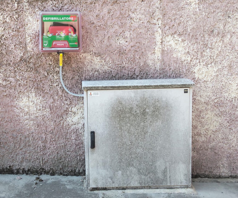 Schio, quattro nuovi defibrillatori nelle zone di Tretto e Monte Magrè