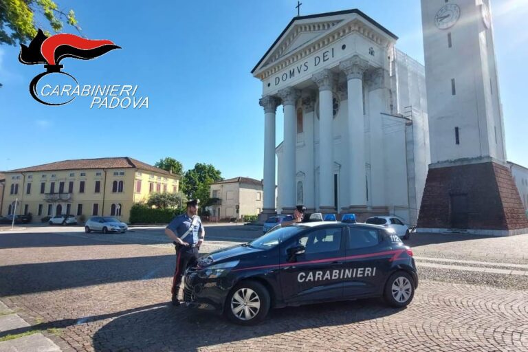 Carmignano di Brenta, scappano dall’auto al posto di blocco: arrestati due giovani per droga e resistenza