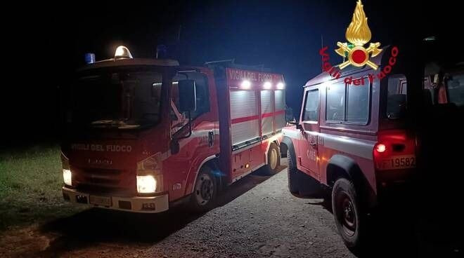 Soave, i vigili del fuoco recuperano una persona dispersa nel bosco