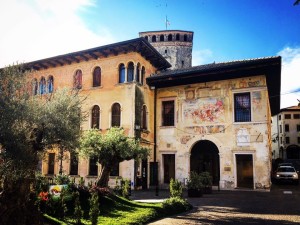 Asolo, donato al museo civico la Nike di Samotracia legata a Eleonora Duse