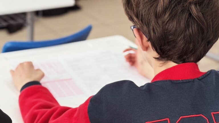 Carenza di oss, Cunegato (Alleanza verdi): “Più studenti per un operatore? Il diritto all’istruzione verrà negato”
