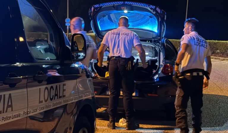 Mira, nuovi controlli della polizia locale: sequestrati 10 grammi di droga