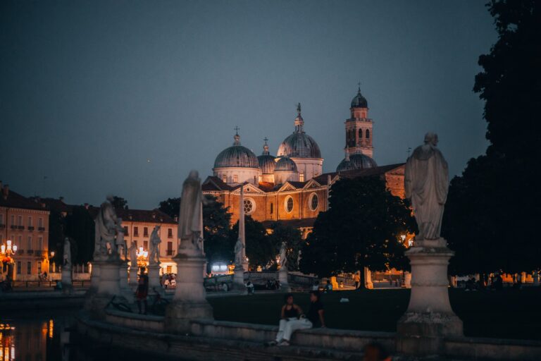 Ferragosto, Prato della Valle si prepara alla notte più attesa: musica, fuochi e migliaia di persone