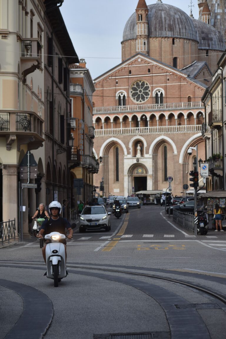 Proroga Euro 5 in Veneto, Confartigianato chiede di sostenere imprese e rinnovo dei veicoli: “Il mezzo non è un bene accessorio, è uno strumento di lavoro”